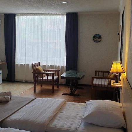 Lea Guest House Tbilisi Ngoại thất bức ảnh