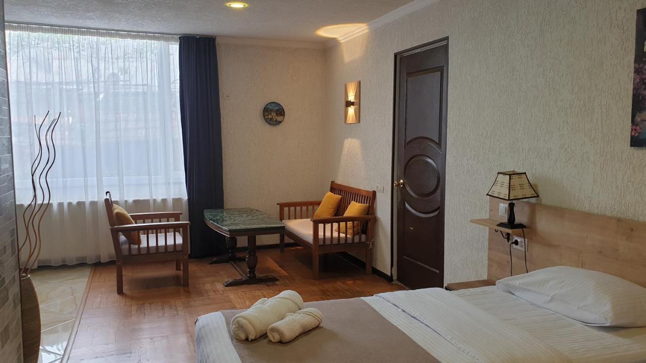 Lea Guest House Tbilisi Ngoại thất bức ảnh